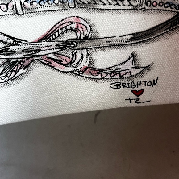 Brighton all that glitter  multicolor canvas tote bag 
14.5" h x 15.5" w x 8" d - Picture 13 of 13